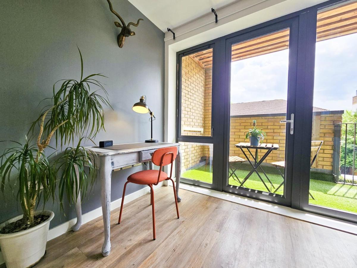 Centrally Located Spacious Flat Near Canary Wharf ลอนดอน ภายนอก รูปภาพ
